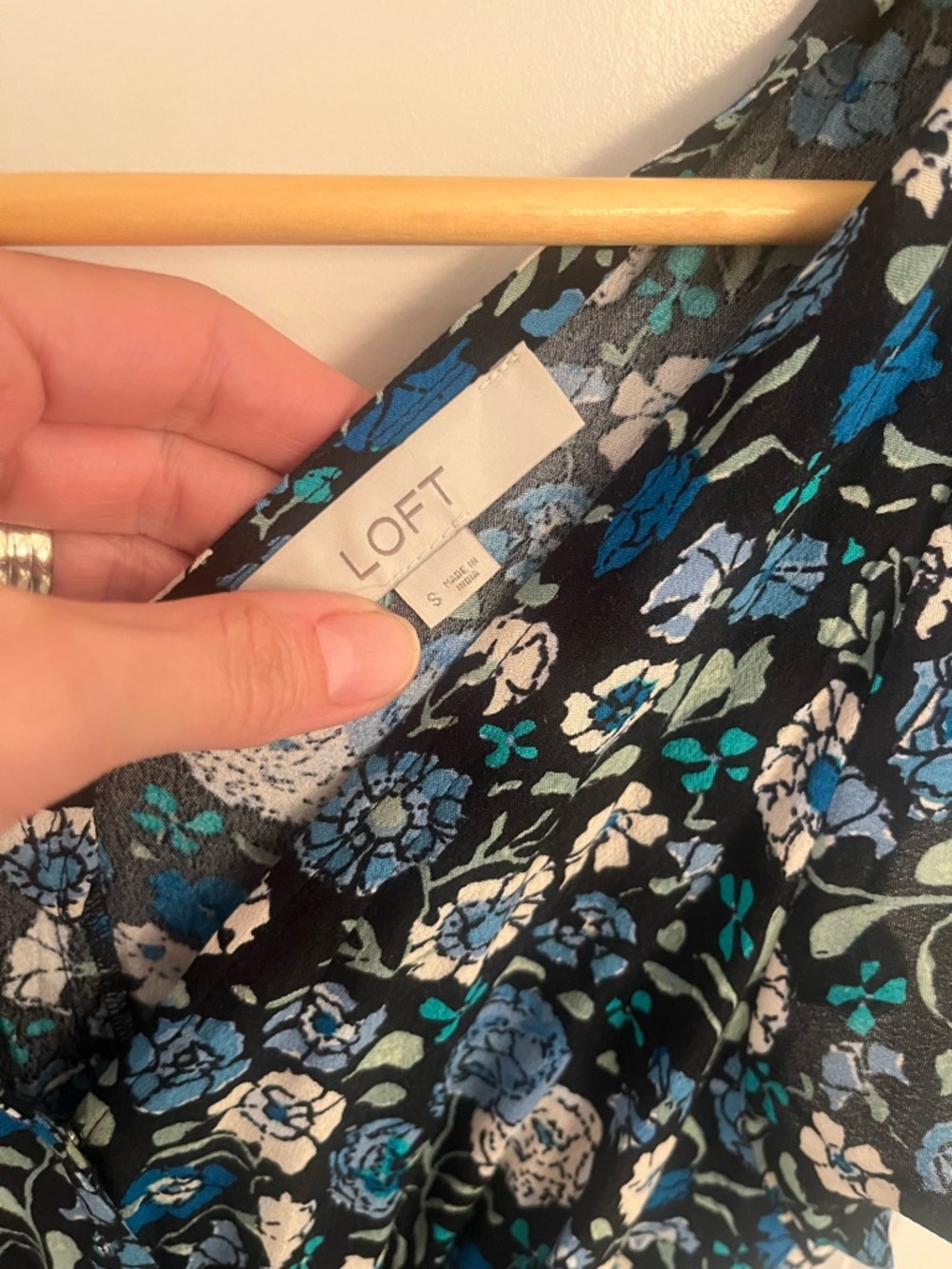 Loft Floral V-Neck Wide-Leg Jumpsuit in Blue | Size Small - Picture 7 of 12